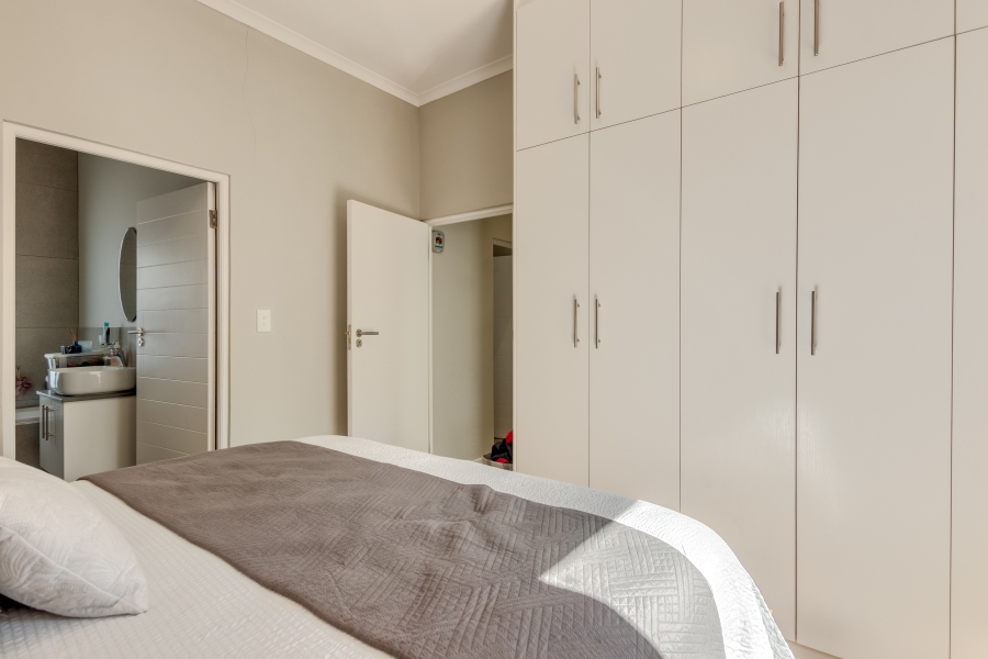 3 Bedroom Property for Sale in Aan de Wijnlanden Western Cape